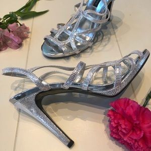 Sparkling Silver Sandal Design Heels